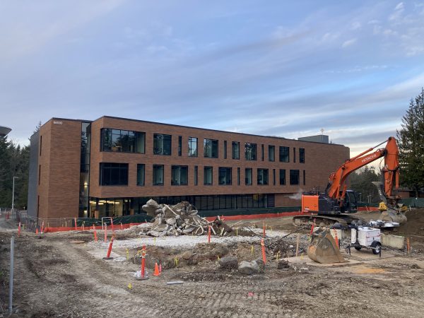 Shoreline Community College’s newest building named the Cedar Building is holding a limited number of classes. The building will house a series of sciences courses.