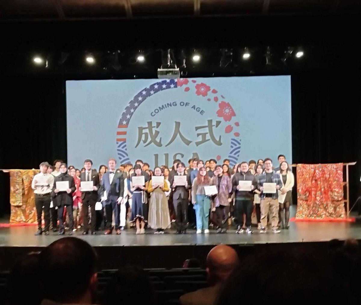 Once the last presentation for the Seijin-Shiki event had concluded, the new Seijin were brought onto the stage.