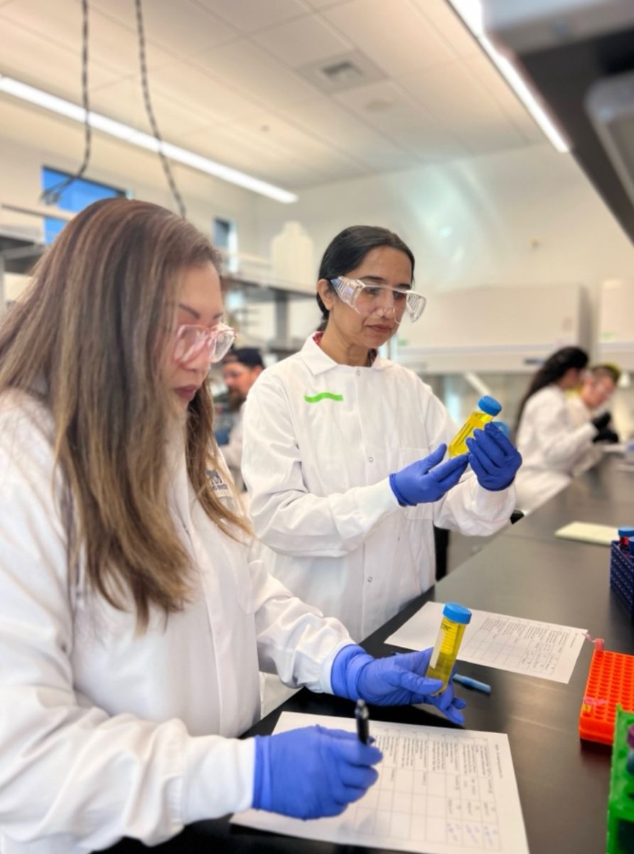 Shoreline’s Biomanufacturing Program:  A New Pathway for Student